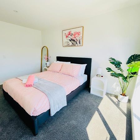 Walking Distance To Riverside Market & Hospital Christchurch Extérieur photo