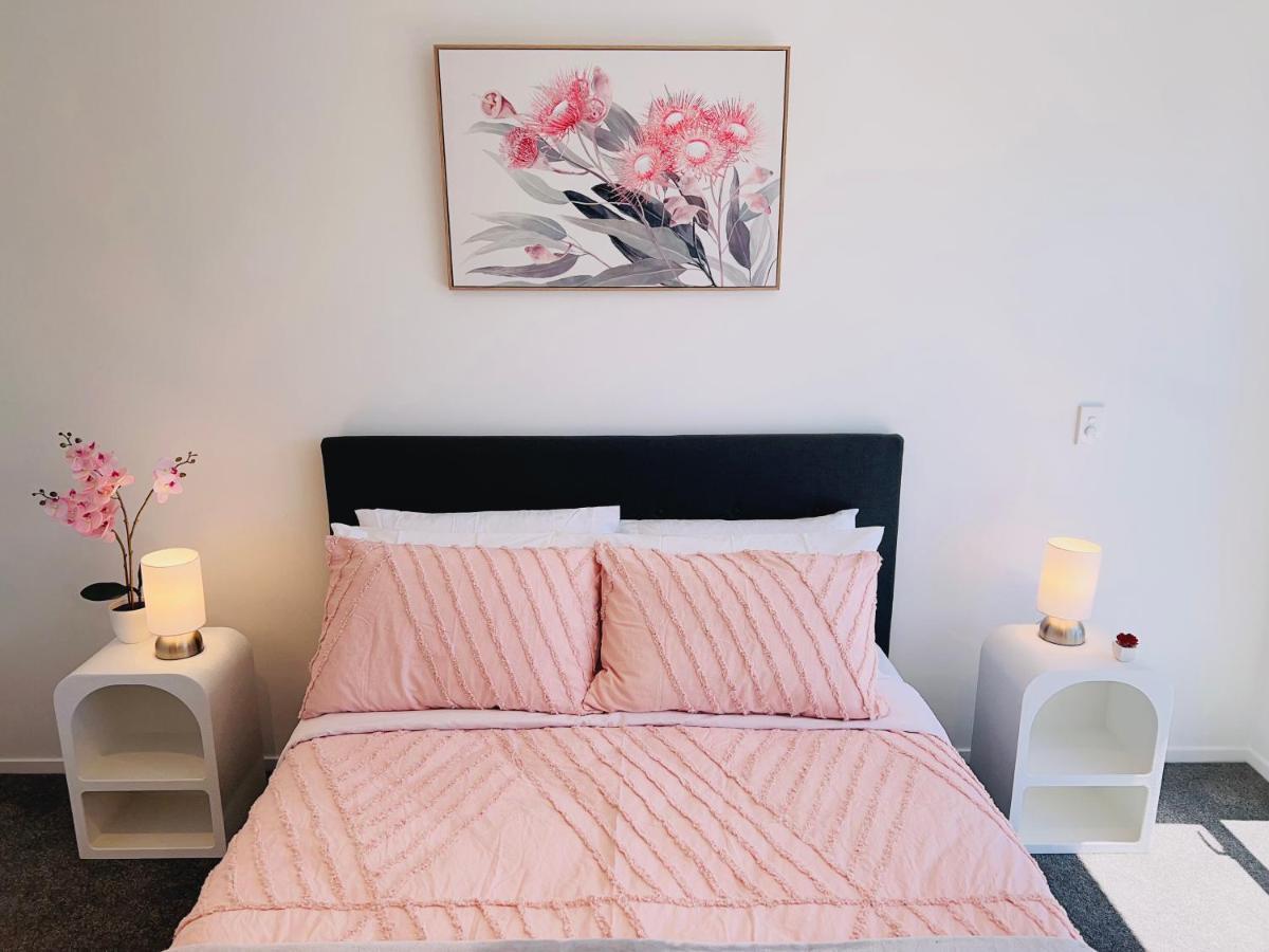 Walking Distance To Riverside Market & Hospital Christchurch Extérieur photo
