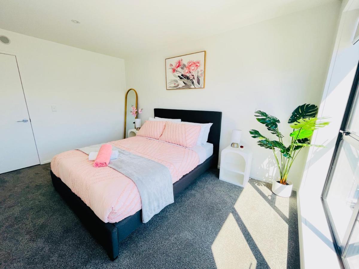 Walking Distance To Riverside Market & Hospital Christchurch Extérieur photo